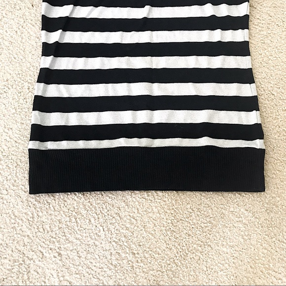 🆕🔥CHARLOTTE RUSSE REALLY CUTE FITTED BLACK&SILVER& SHORT SLEEVE SHIRT NWOT - Picture 6 of 6